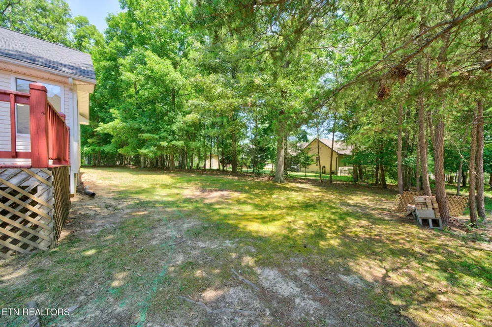 35 Leaf Circle Crossville, TN 38558