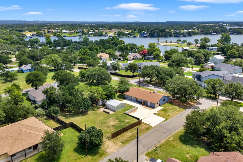 2208 Belaire Drive Granite Shoals, TX 78654