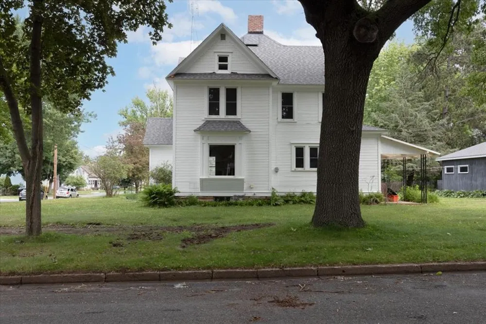 520 12th Street SE Menomonie, WI 54751