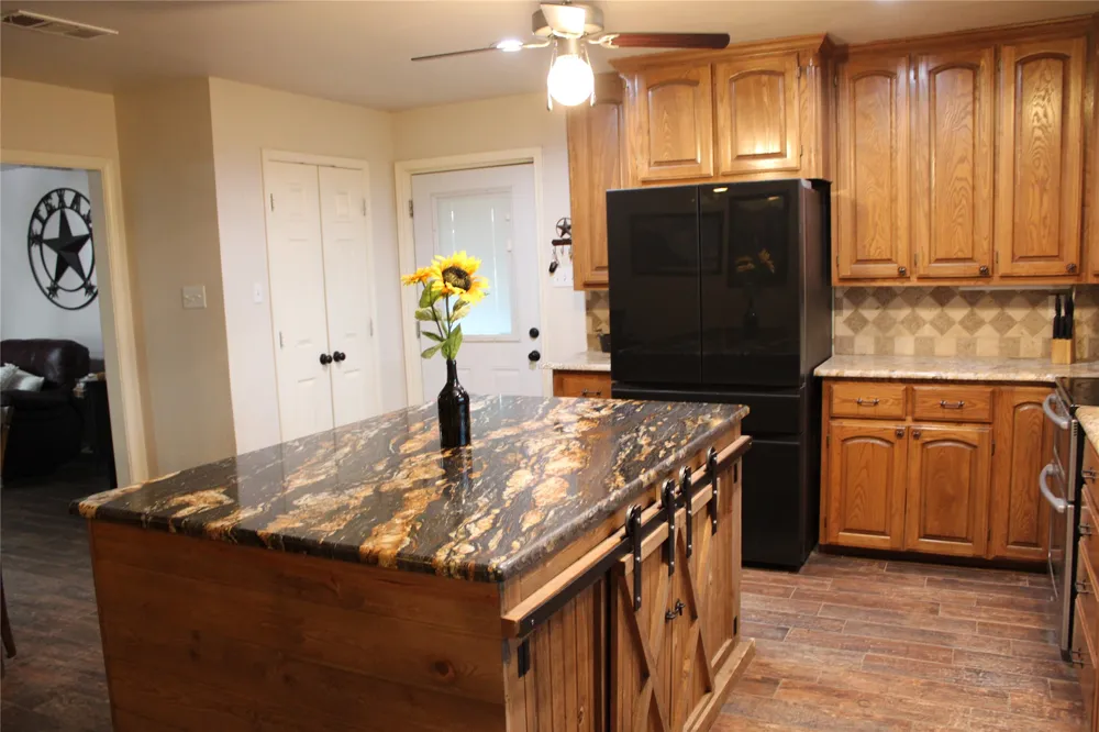 9612 West Highway 199 Poolville, TX 76487