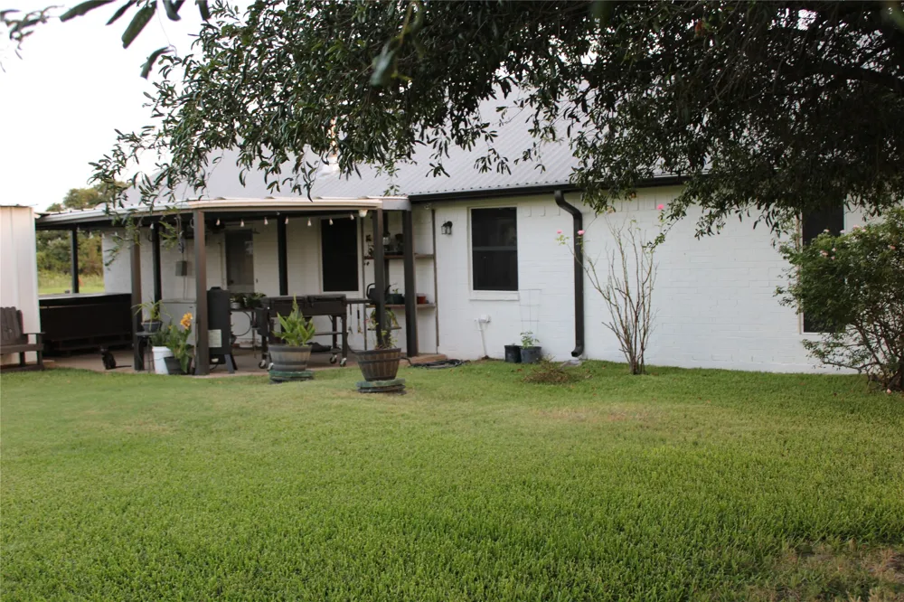 9612 West Highway 199 Poolville, TX 76487