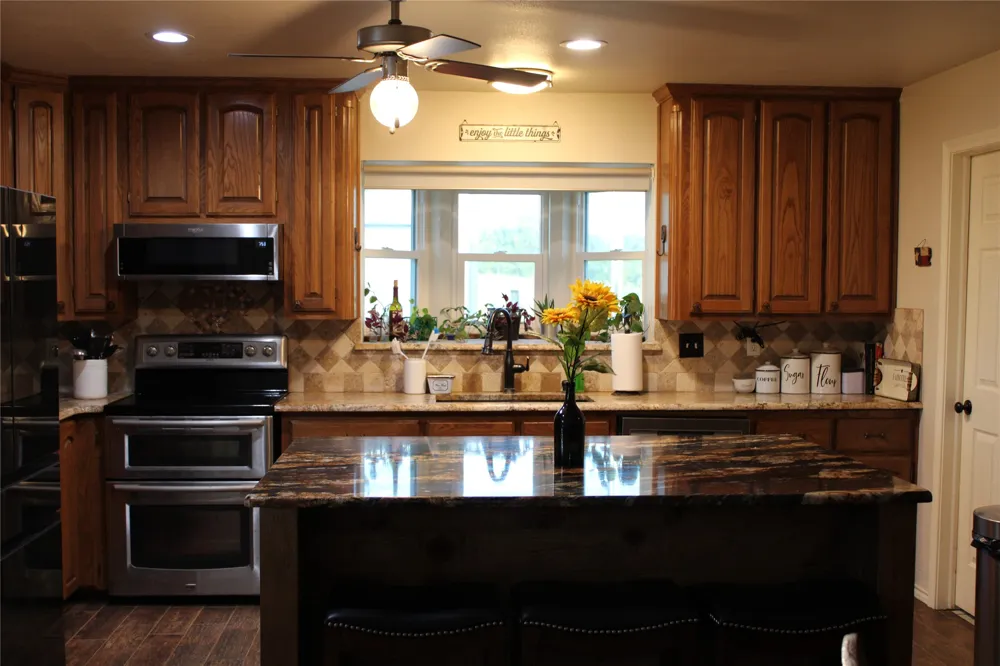 9612 West Highway 199 Poolville, TX 76487