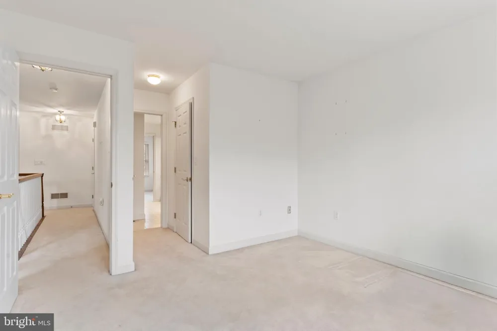 536 BRIDGEVIEW DRIVE Lemoyne, PA 17043