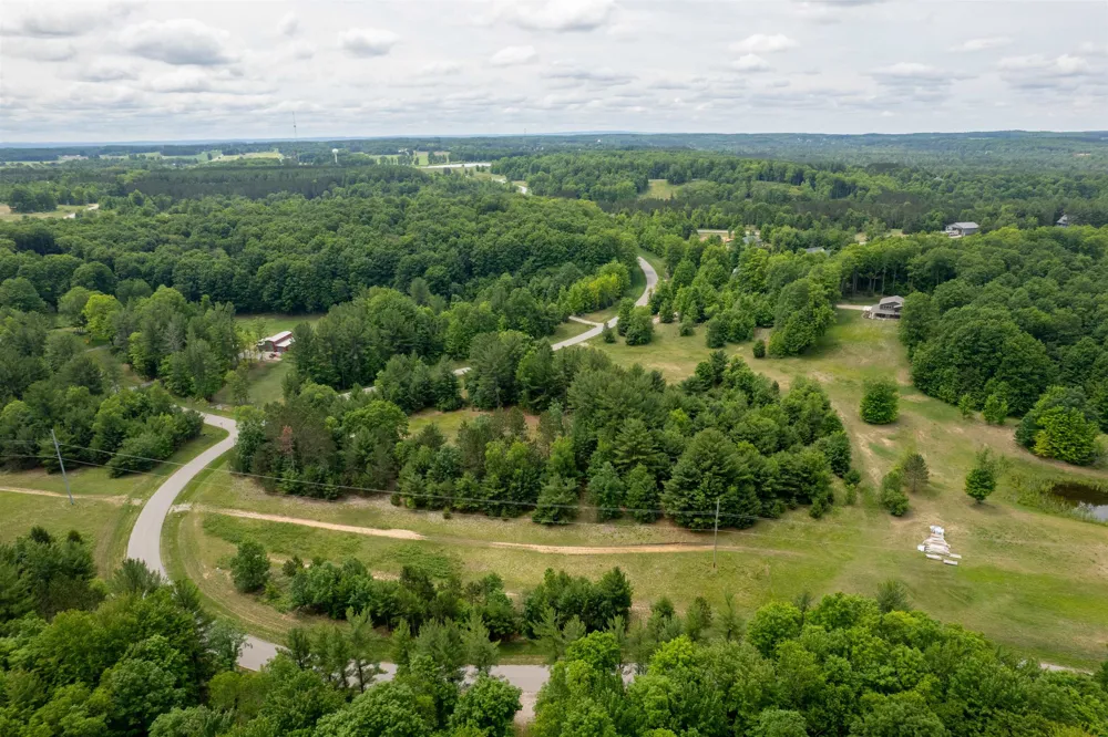 5502 Paradise Ranch Paradise Township, MI 49649