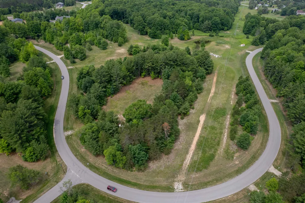 5502 Paradise Ranch Paradise Township, MI 49649
