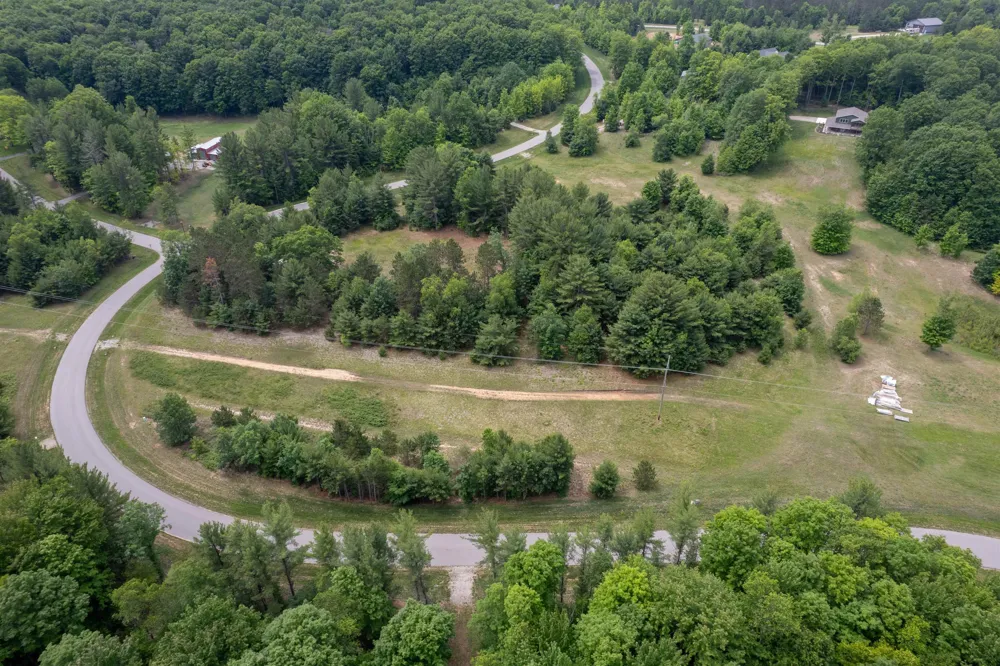 5502 Paradise Ranch Paradise Township, MI 49649