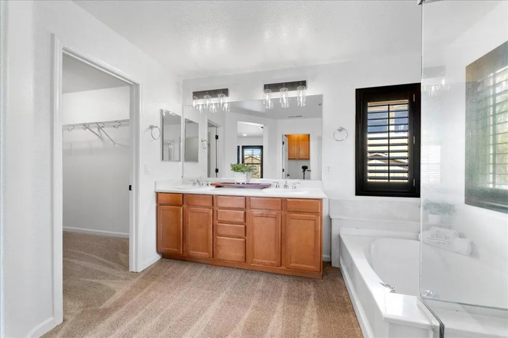 21 La Jolla Street Watsonville, CA 95076