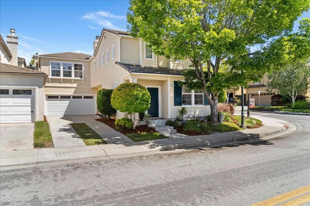 21 La Jolla Street Watsonville, CA 95076