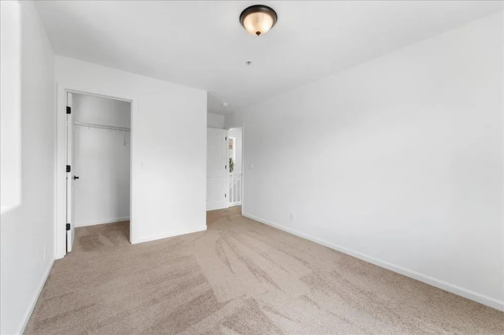 21 La Jolla Street Watsonville, CA 95076