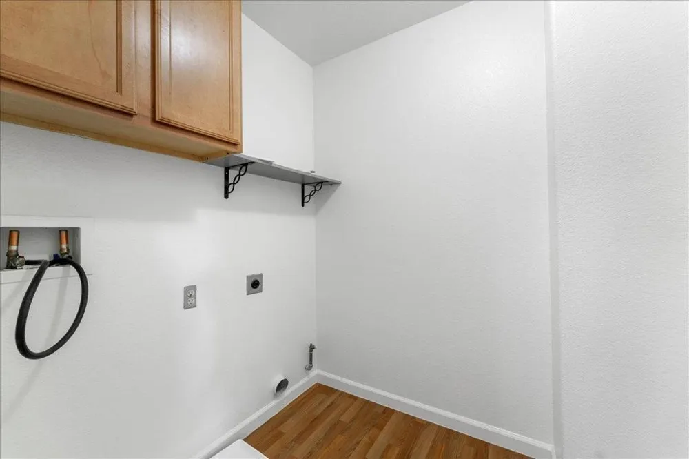 21 La Jolla Street Watsonville, CA 95076