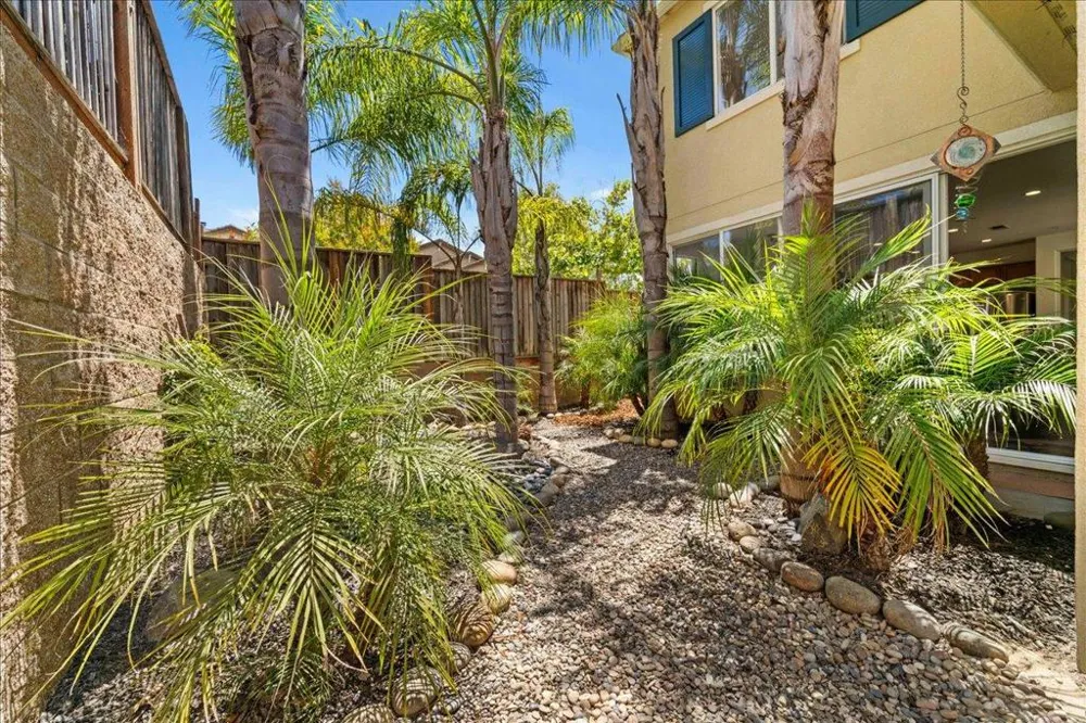 21 La Jolla Street Watsonville, CA 95076