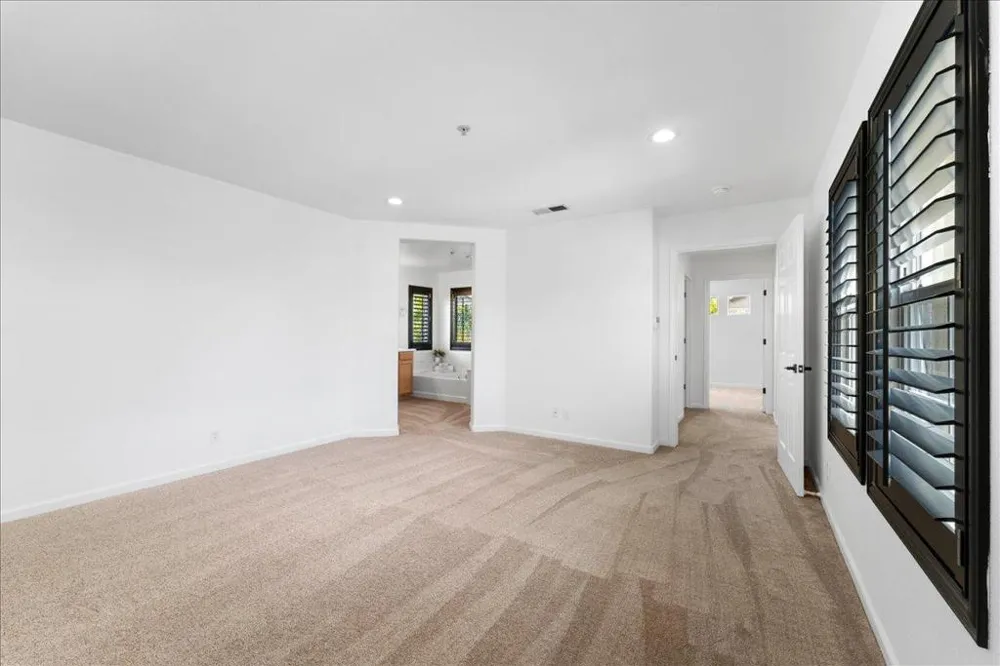 21 La Jolla Street Watsonville, CA 95076