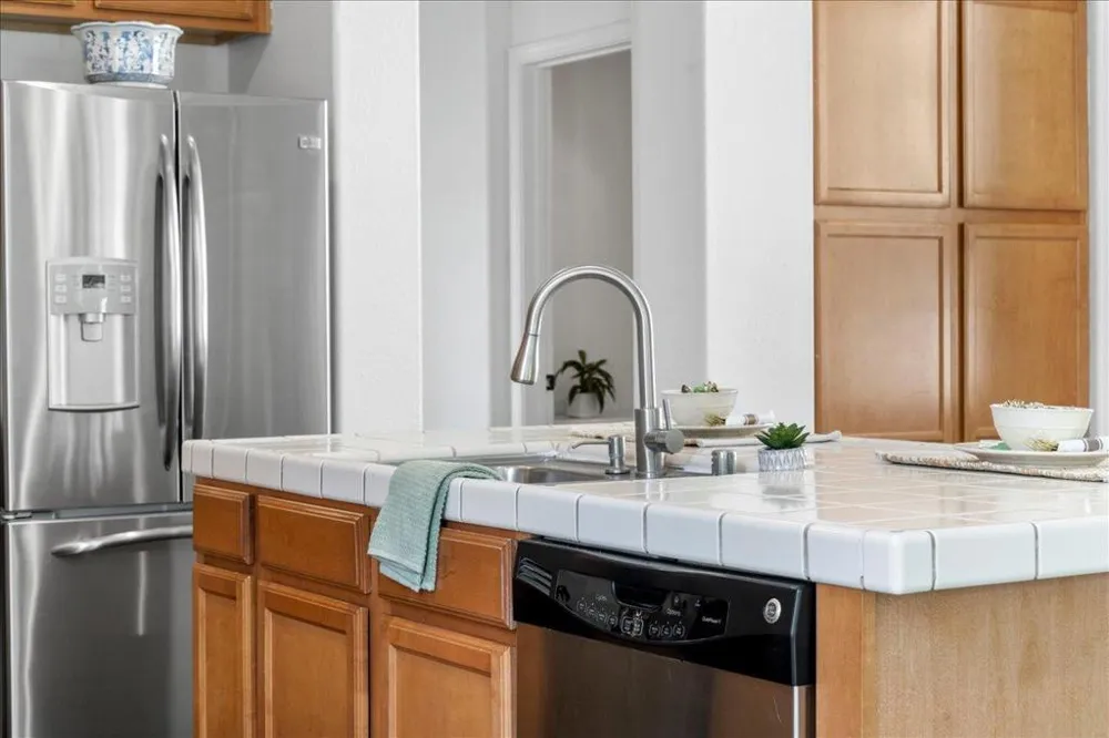 21 La Jolla Street Watsonville, CA 95076