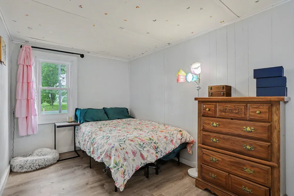 412 Swan Street Colon, MI 49040