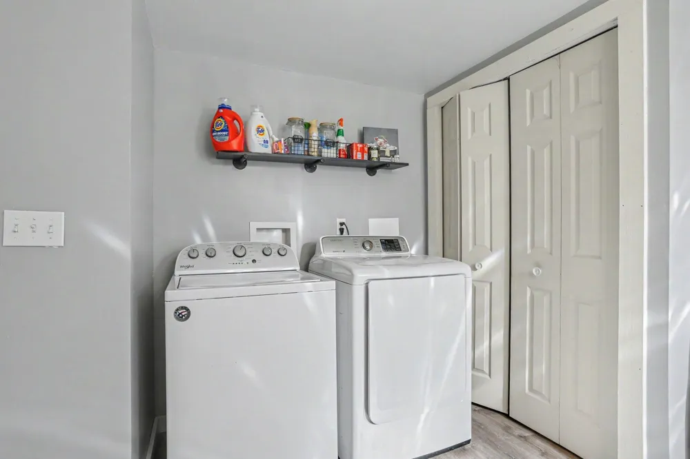 412 Swan Street Colon, MI 49040