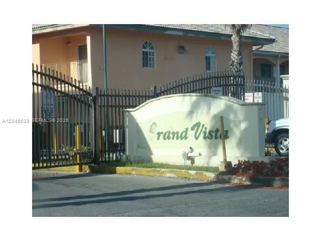 8851 NW 119th St #6201 Hialeah Gardens, FL 33018