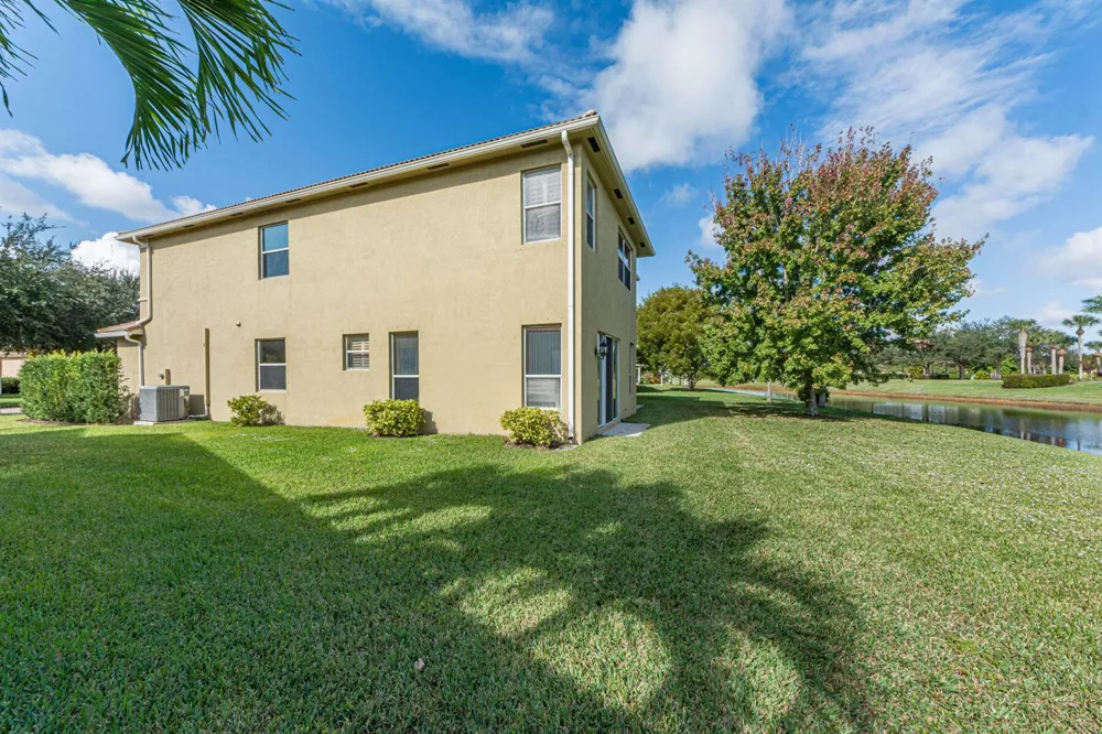 6027 Arlington Way Fort Pierce, FL 34951