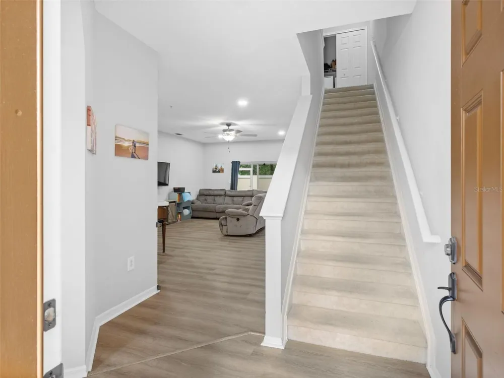 3831 PARKRIDGE CIRCLE #1-104 Sarasota, FL 34243