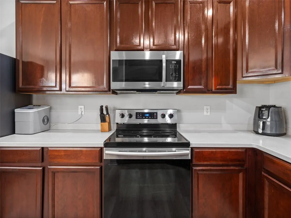 3831 PARKRIDGE CIRCLE #1-104 Sarasota, FL 34243