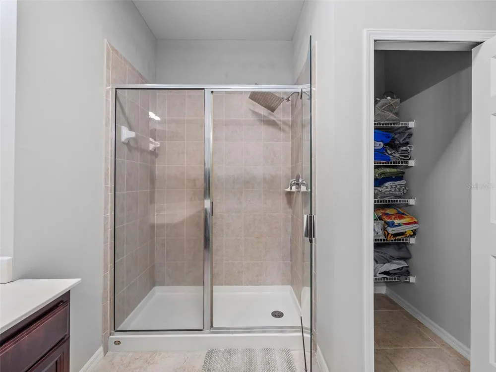 3831 PARKRIDGE CIRCLE #1-104 Sarasota, FL 34243