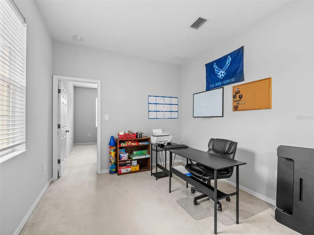 3831 PARKRIDGE CIRCLE #1-104 Sarasota, FL 34243