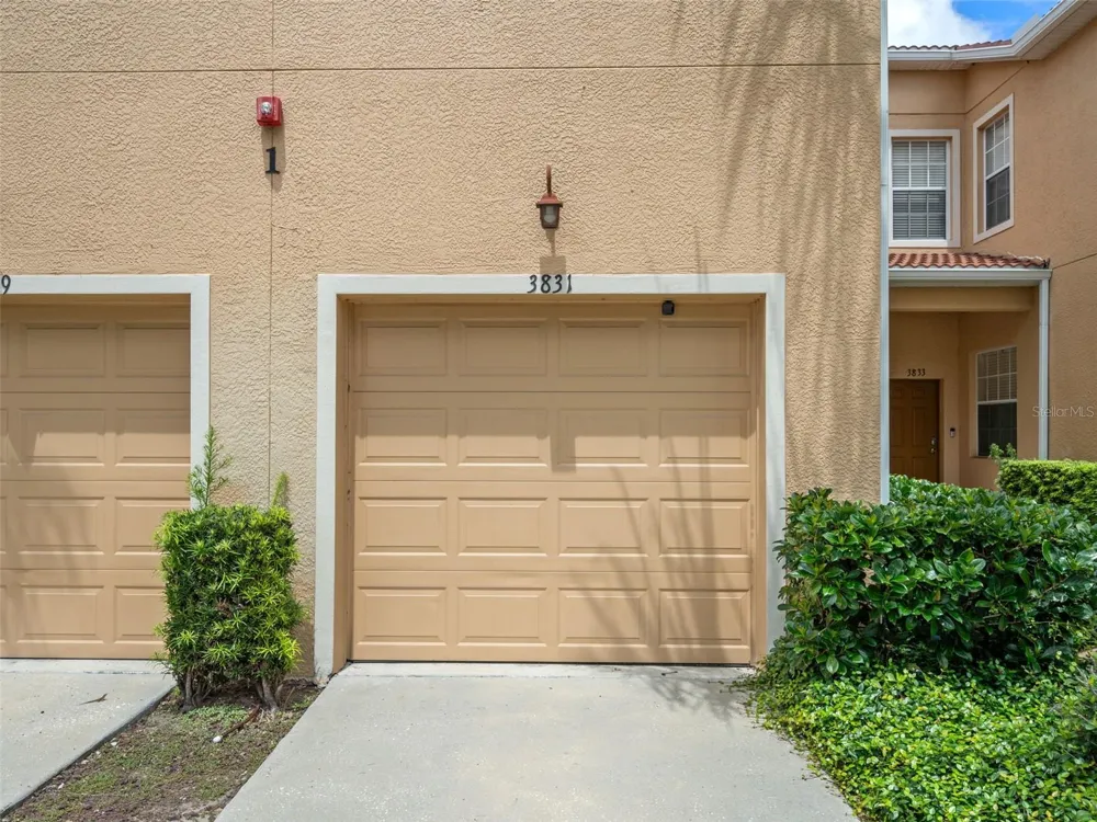 3831 PARKRIDGE CIRCLE #1-104 Sarasota, FL 34243