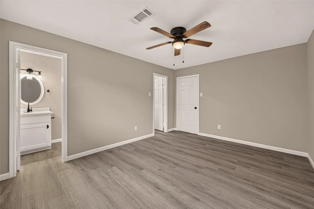 8630 Valley Meadow Drive Houston, TX 77078