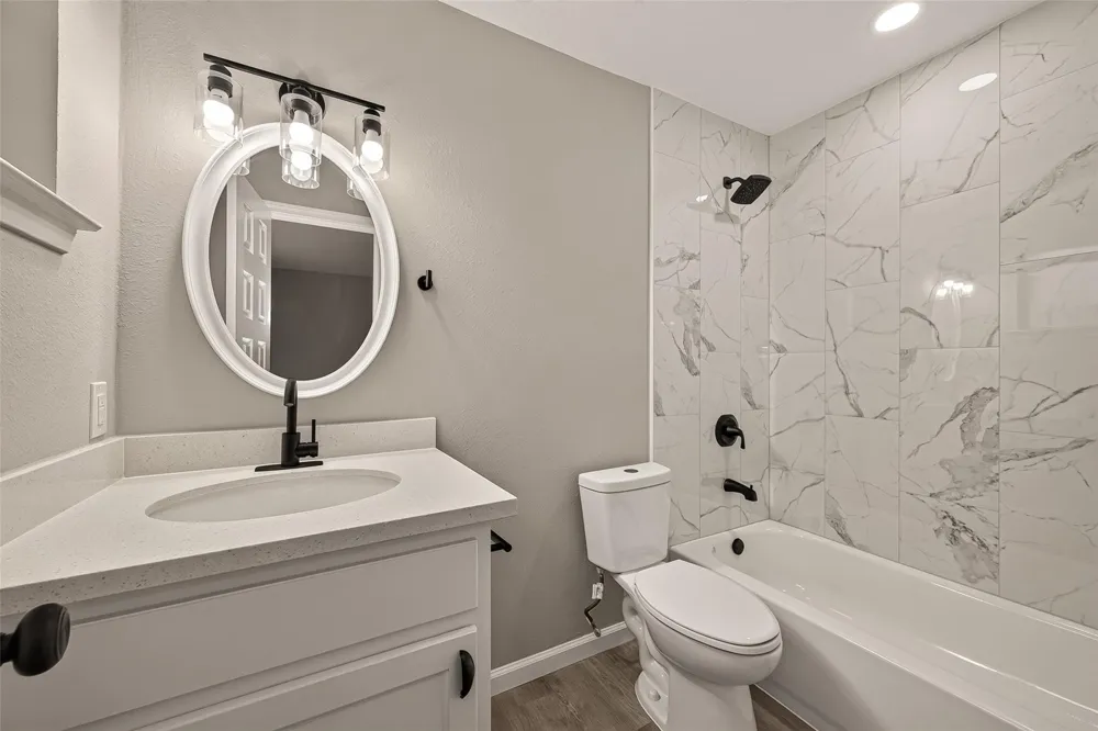 8630 Valley Meadow Drive Houston, TX 77078
