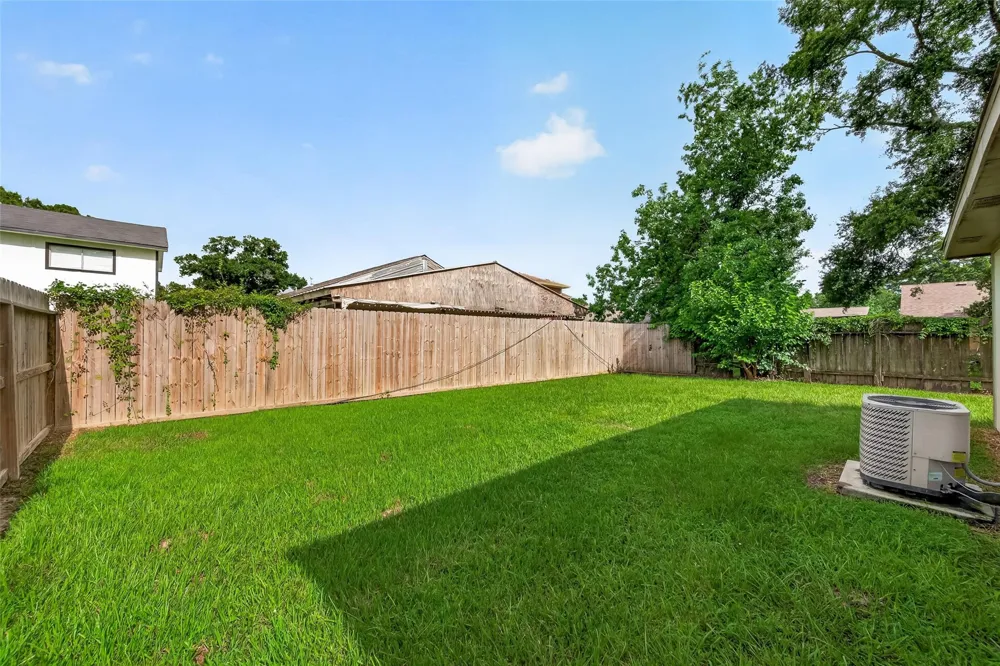 8630 Valley Meadow Drive Houston, TX 77078