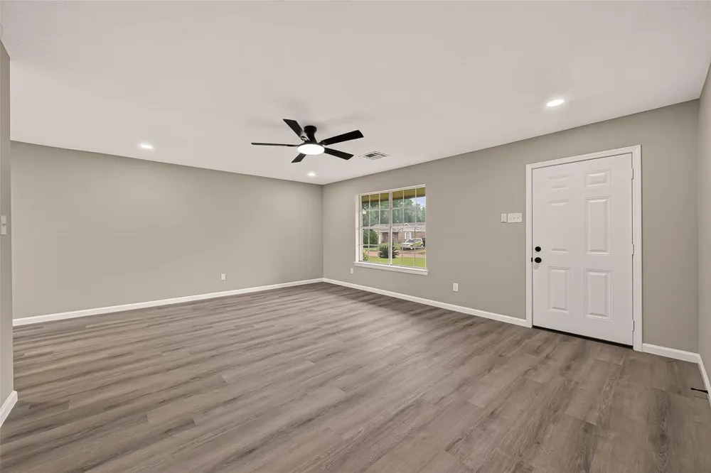 8630 Valley Meadow Drive Houston, TX 77078