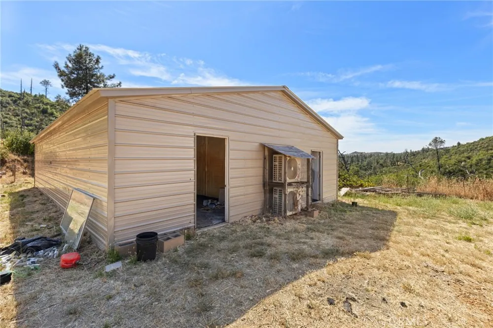 175 Stoney Oaks Loop Bangor, CA 95914