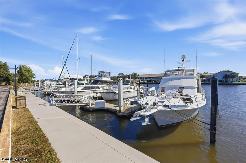Tamiami Trail E #D152 Naples, FL 34114