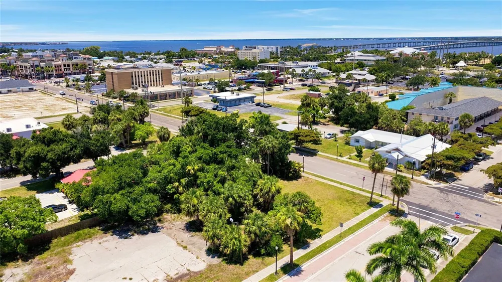 261 E OLYMPIA AVENUE Punta Gorda, FL 33950