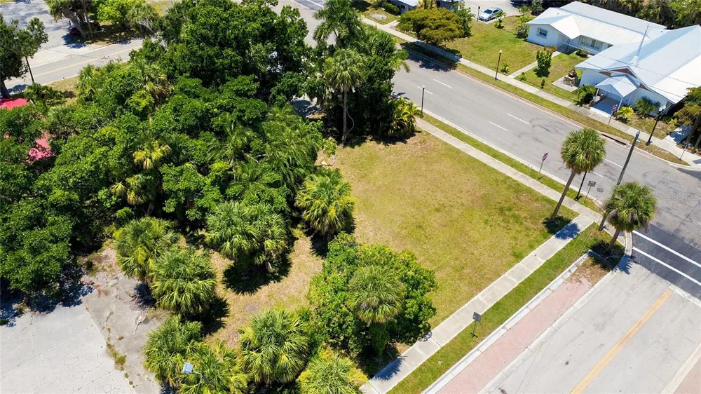261 E OLYMPIA AVENUE Punta Gorda, FL 33950
