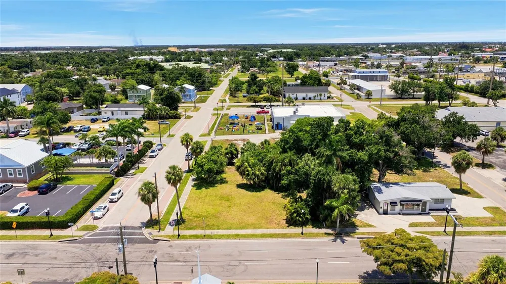 261 E OLYMPIA AVENUE Punta Gorda, FL 33950
