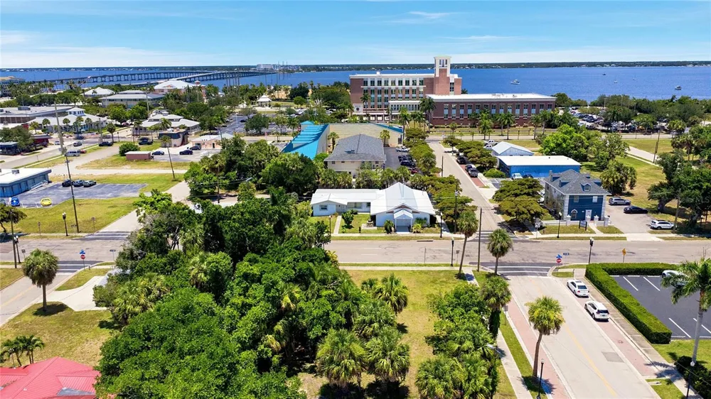 261 E OLYMPIA AVENUE Punta Gorda, FL 33950