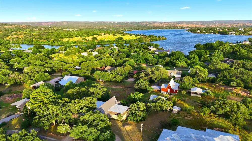 108 County Road 139C Burnet, TX 78611