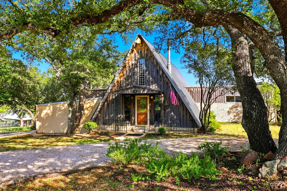 108 County Road 139C Burnet, TX 78611
