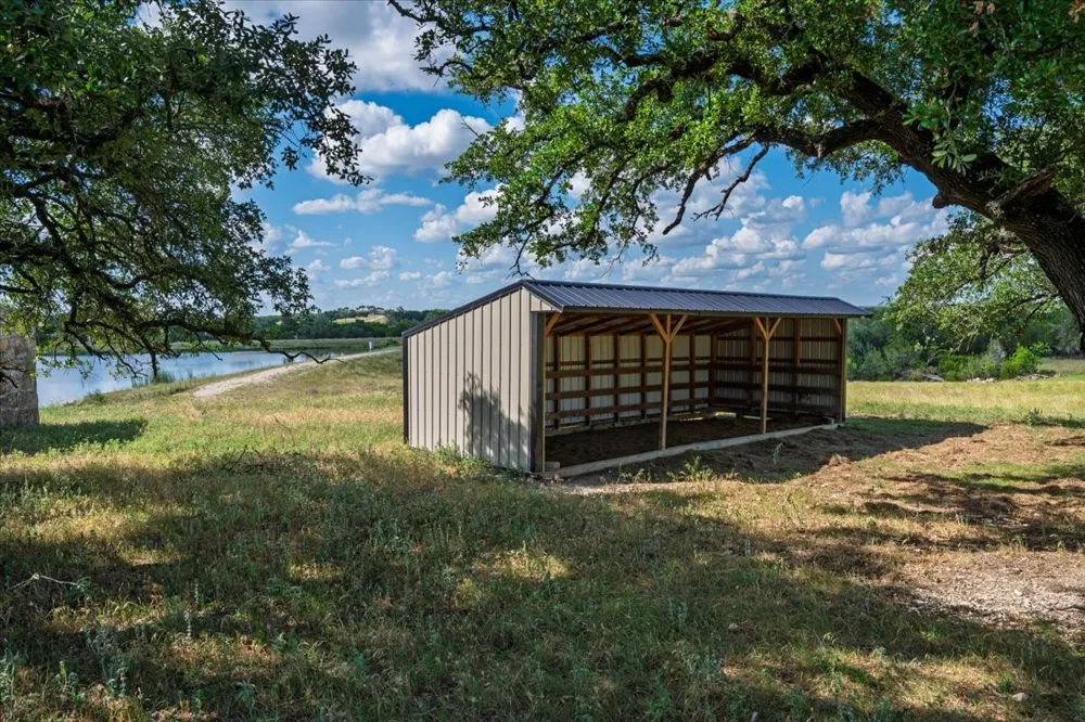 2340 County Road 152 Purmela, TX 76566