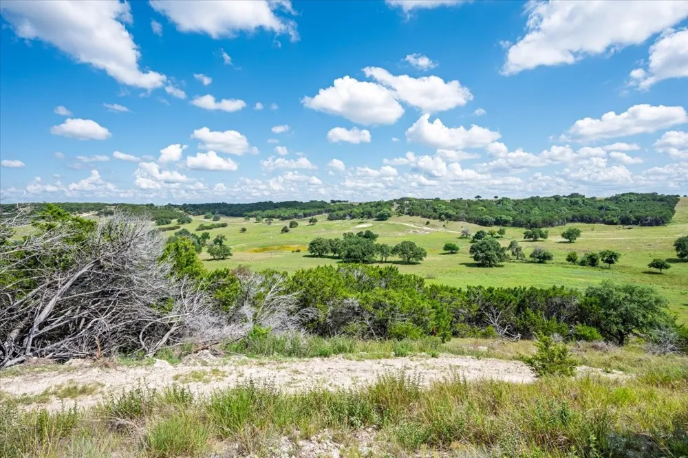 2340 County Road 152 Purmela, TX 76566