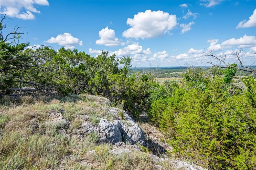 2340 County Road 152 Purmela, TX 76566