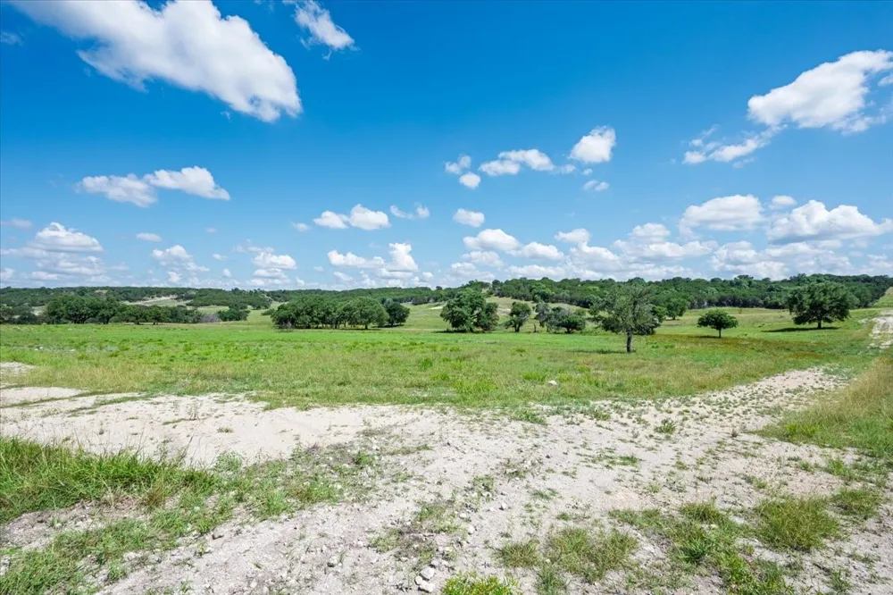 2340 County Road 152 Purmela, TX 76566