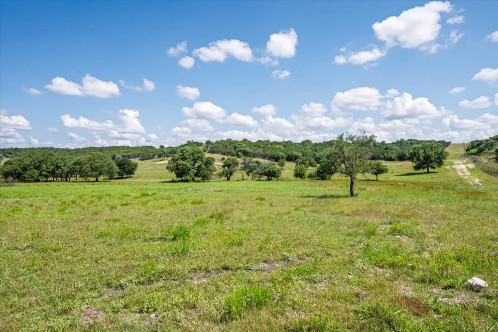 2340 County Road 152 Purmela, TX 76566