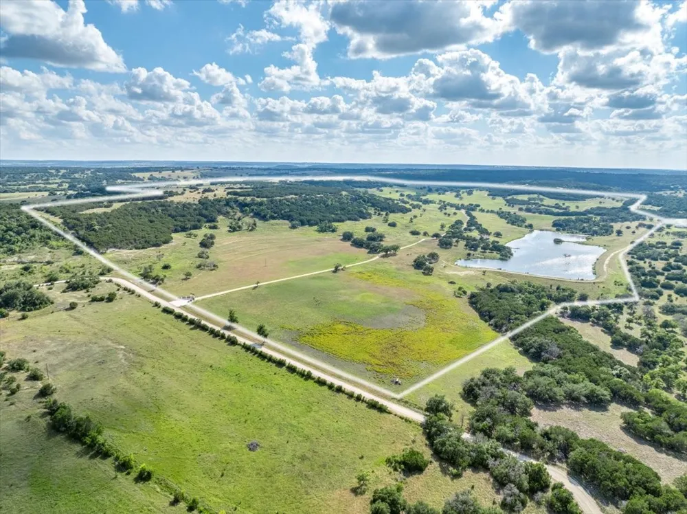 2340 County Road 152 Purmela, TX 76566