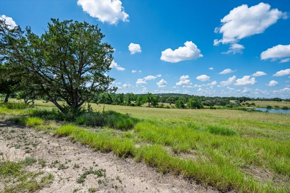 2340 County Road 152 Purmela, TX 76566