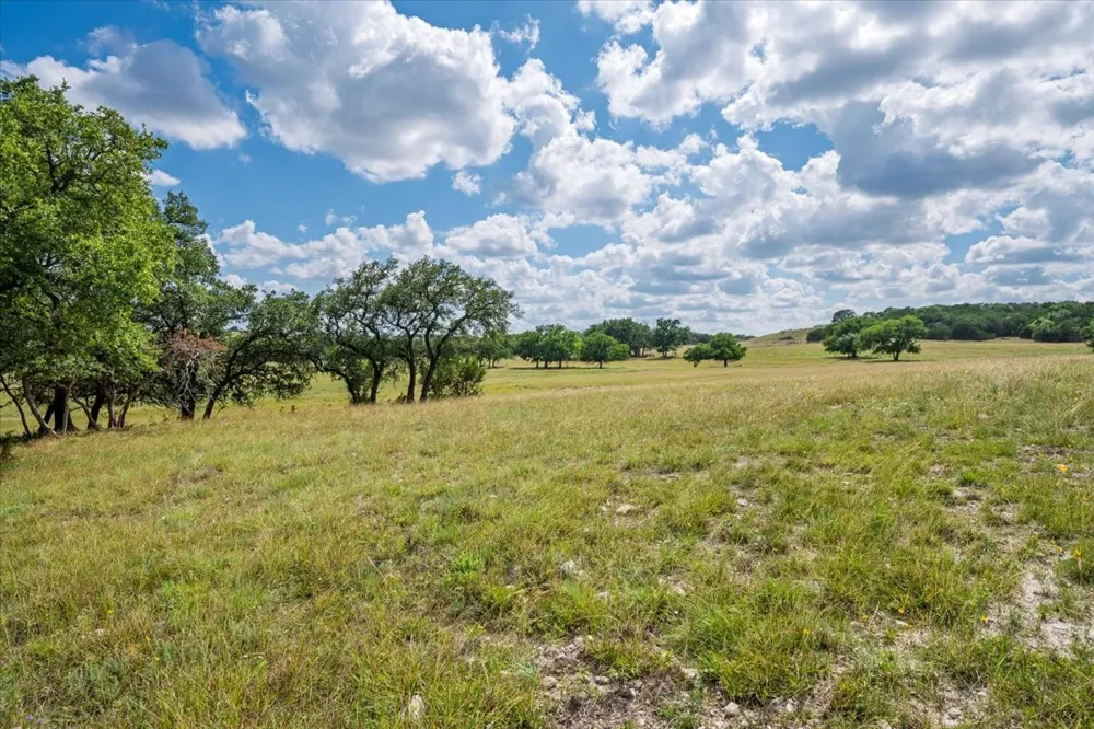 2340 County Road 152 Purmela, TX 76566