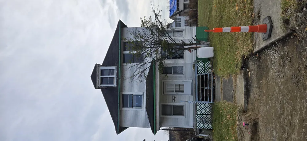 199 Waverly Highland Park, MI 48203