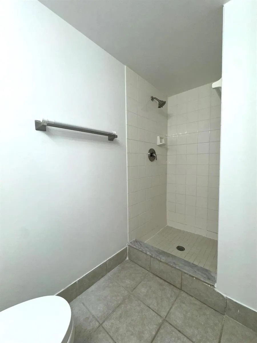 1300 Crestwood Drive #1309 Royal Palm Beach, FL 33411