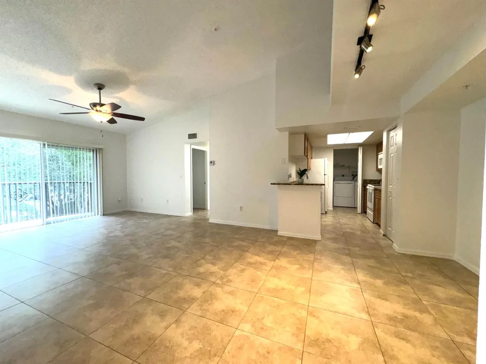 1300 Crestwood Drive #1309 Royal Palm Beach, FL 33411