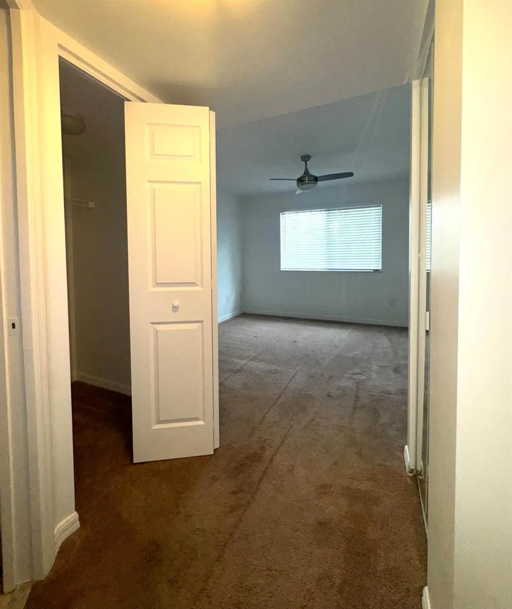 1300 Crestwood Drive #1309 Royal Palm Beach, FL 33411